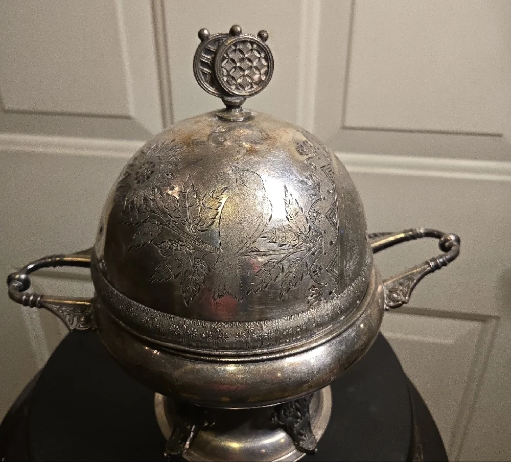 Ornate Meriden Quadruple Silver Plated Butter Dish W/ Lid Aesthetic Period - Picture 5 of 16